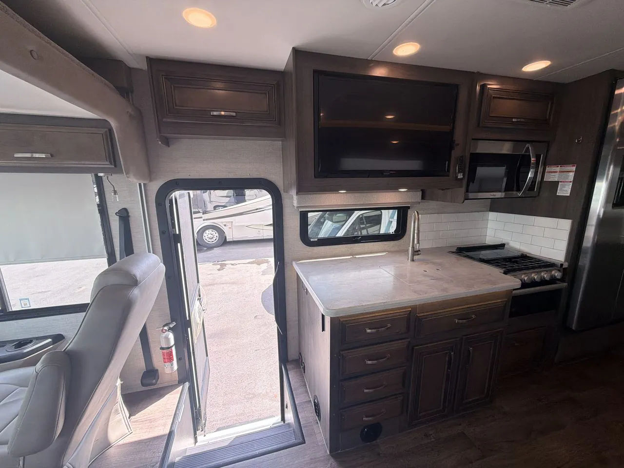 2023 Entegra Coach Vision XL 36A - Photo 4