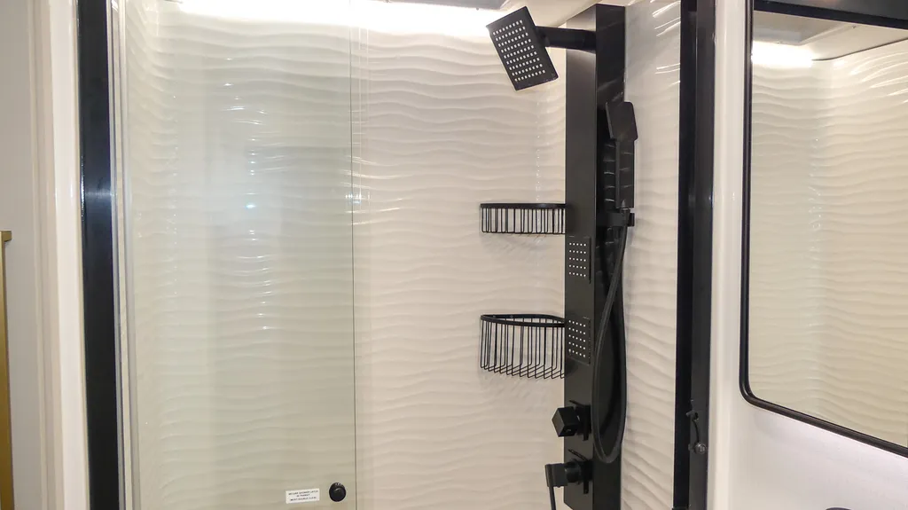 2025 Brinkley Model G 3250, Photos photo 19