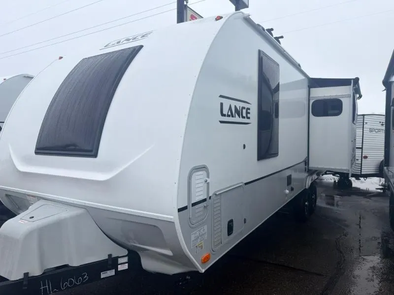 2026 Lance Lance Travel Trailers New    2565 - Photo 2