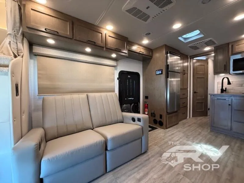 2025 Renegade RV Veracruz 32VDS - Photo 4