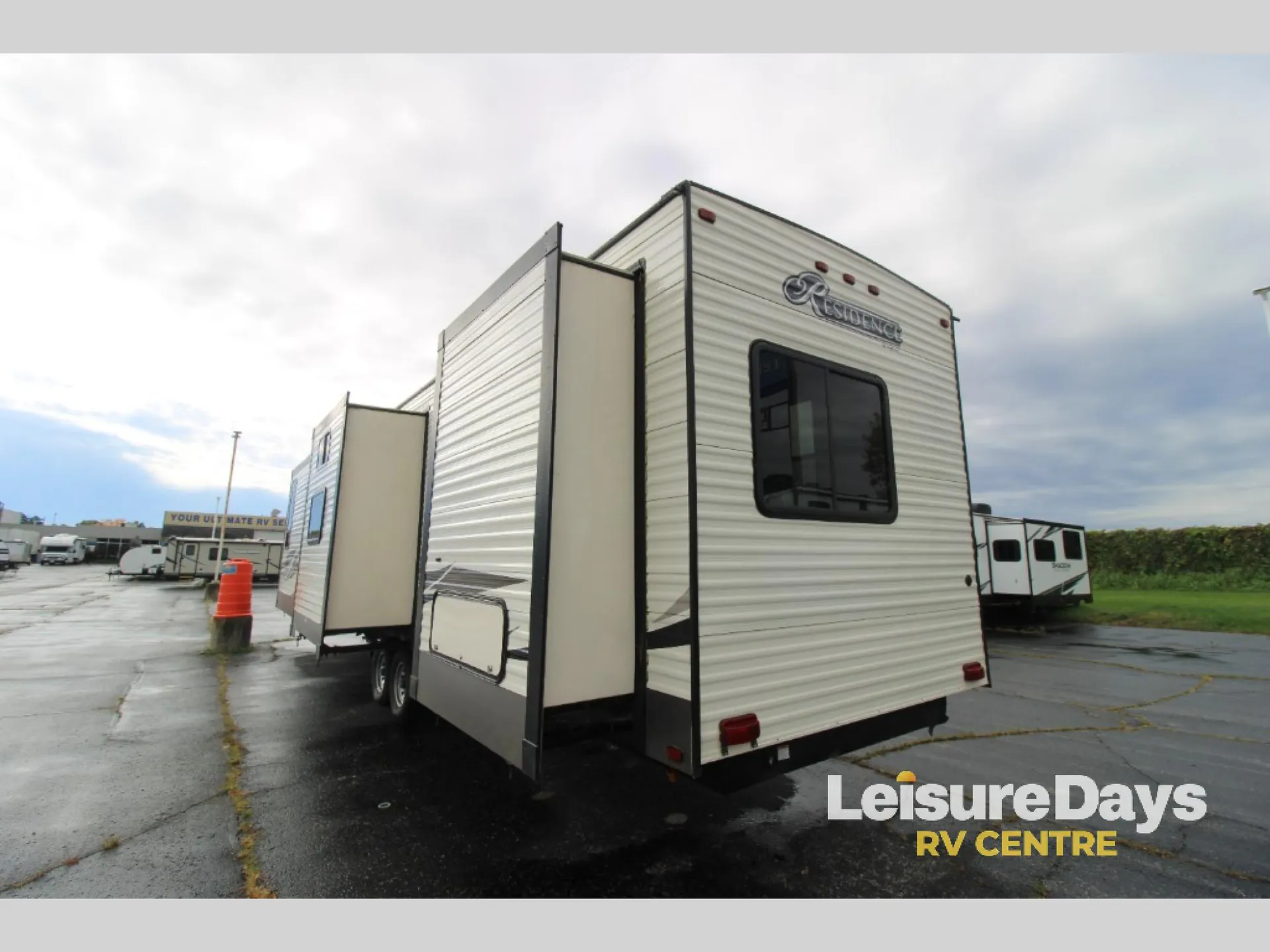 2019 Keystone Residence 40MBNK - Photo 4