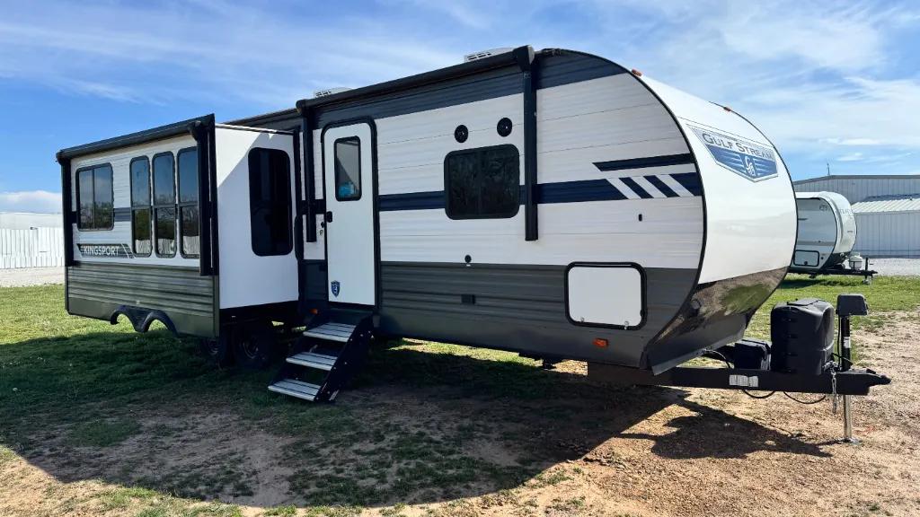 2023 Gulf Stream RV Kingsport 299RLI - Photo 2