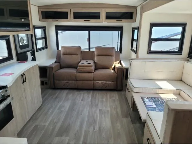 2026 Grand Design Imagine 2500RL - Photo 4