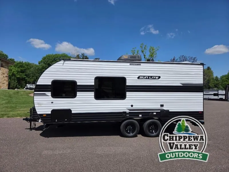 2027 Sunset Park RV Sun Lite LTD 21DB - Photo 4