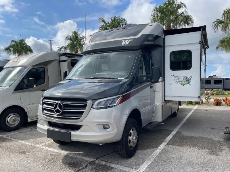 2025 Winnebago View 24T AWD - Photo 4