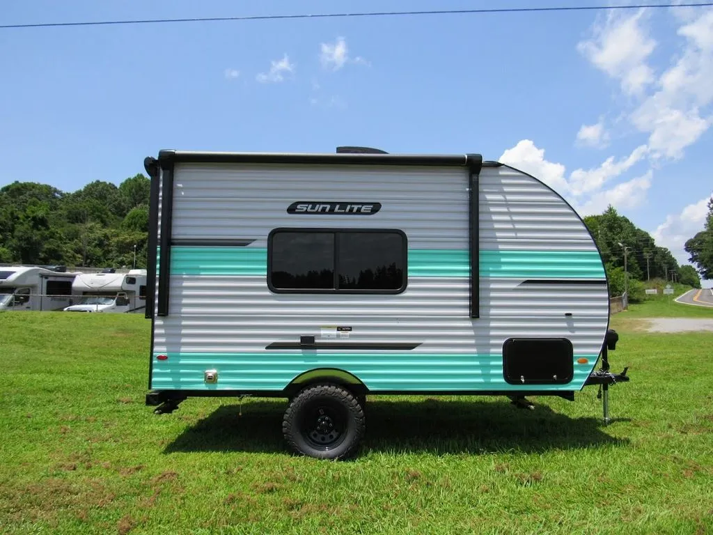 2026 Sunset Park RV Sun Lite 16BH - Photo 2