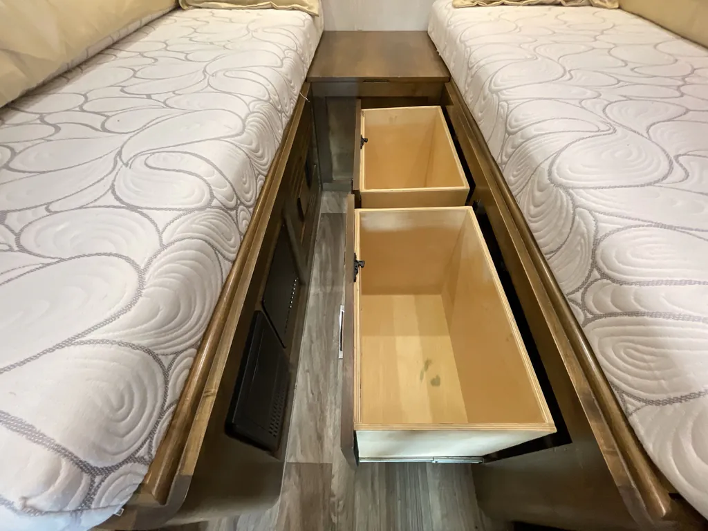 2019 Tiffin Wayfarer 24 TW, Photos photo 38