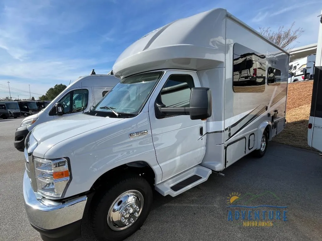2026 Gulf Stream RV BT Cruiser 5210 - Photo 2