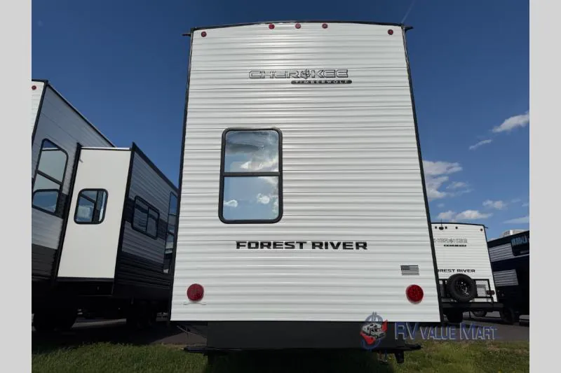 2026 Forest River Cherokee Timberwolf 39DC, Photos photo 4