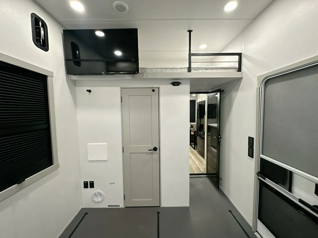 2026 Brinkley Model G 3970, Photos photo 26