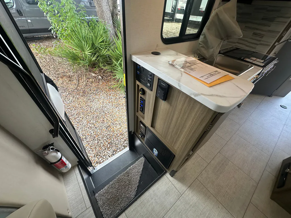 2026 Coachmen Freelander 22XG, Photos photo 35