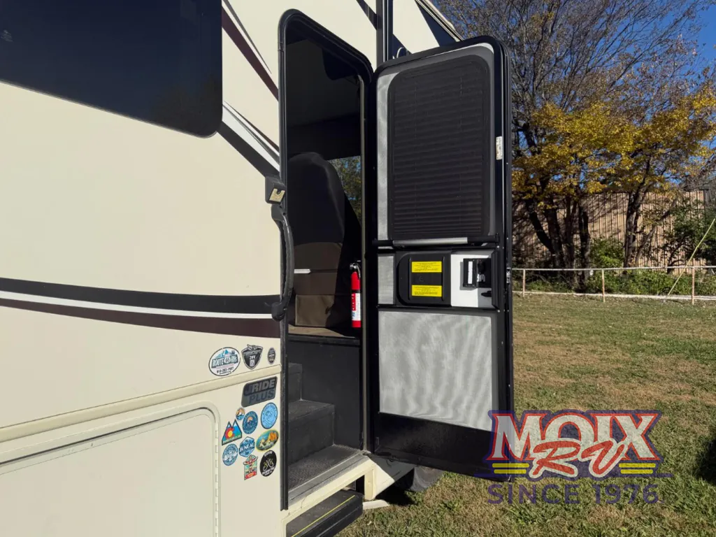2018 Jayco Precept 29V, Photos photo 11