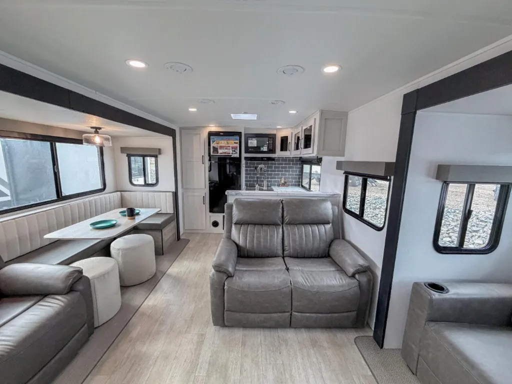 2026 Forest River Solaire 3060RKTS, Photos photo 3