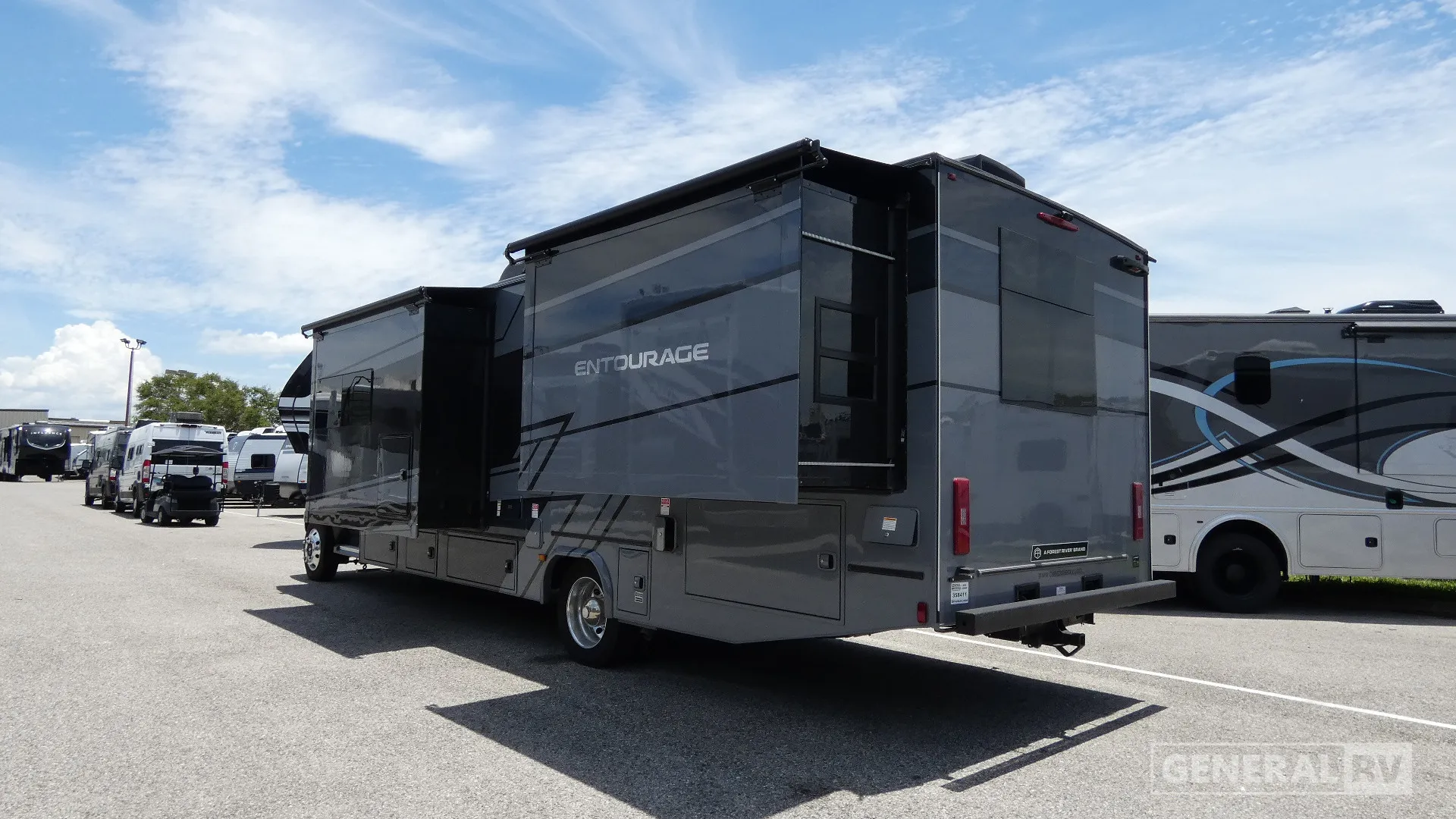 2026 Coachmen Entourage 330DS - Photo 4