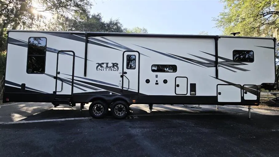 2019 Forest River XLR Nitro 37VL5, Photos photo 8