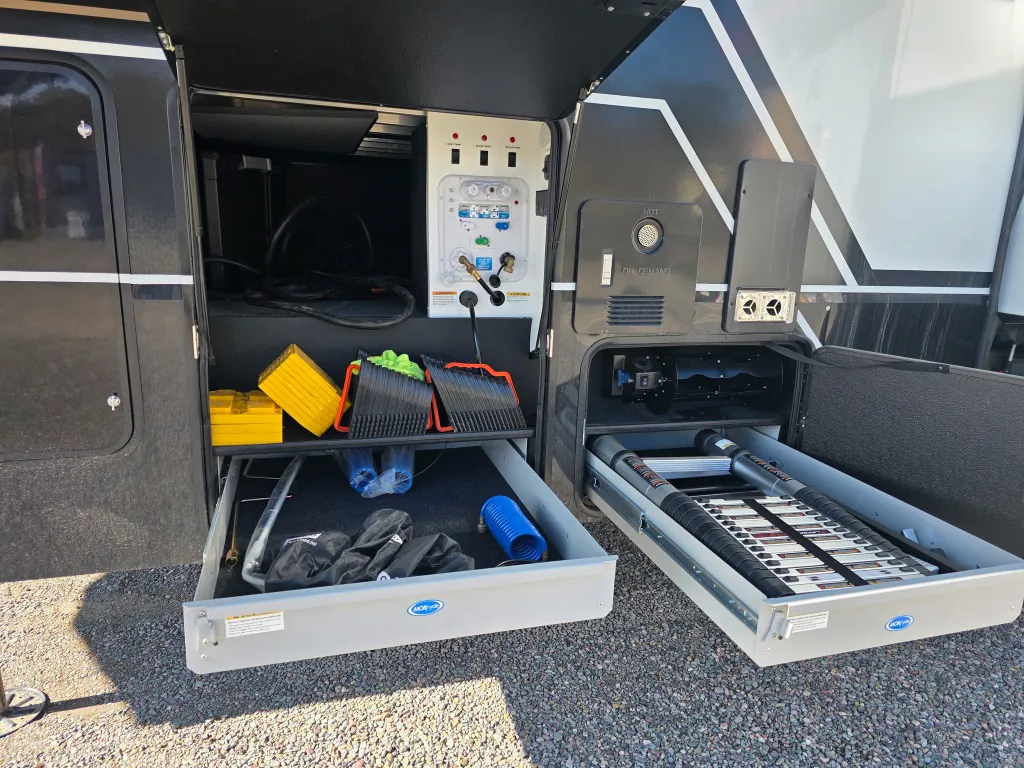 2024 Brinkley Model G 3500, Photos photo 14