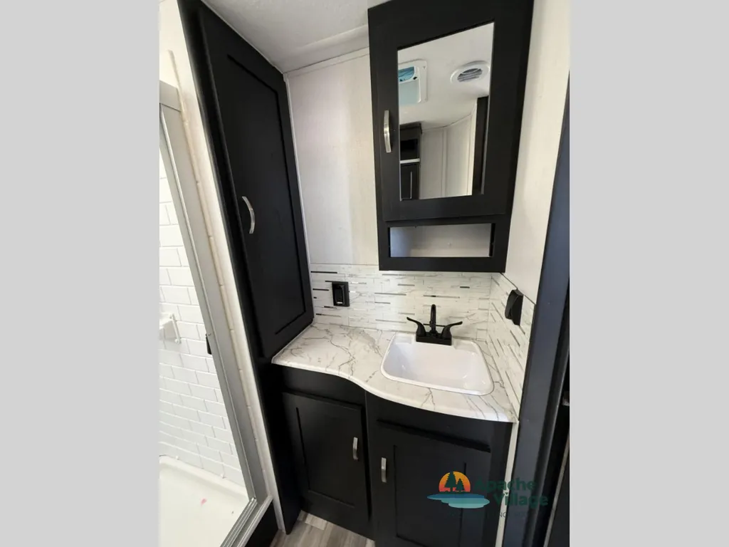2023 Coachmen Freedom Express Ultra Lite 274RKS, Photos photo 19