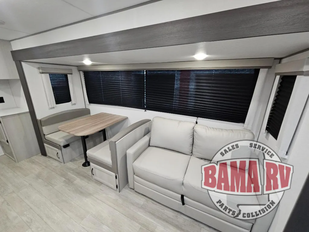 2027 Coachmen Catalina Legacy Edition 333DBDSCK, Photos photo 8