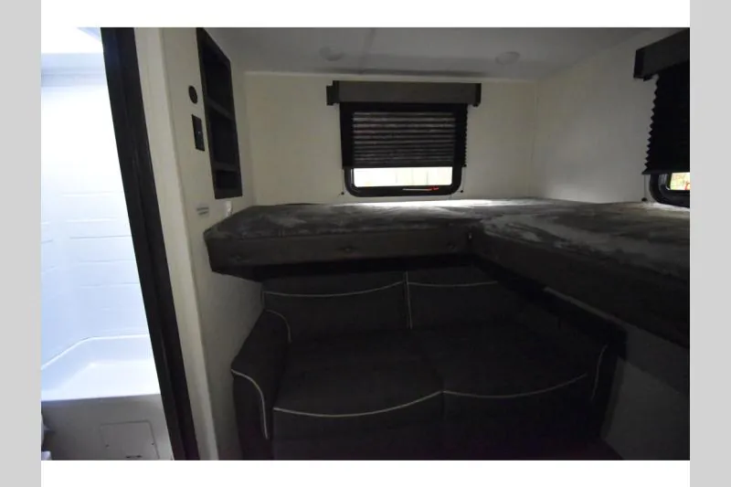 2026 Forest River Cherokee Alpha Wolf 29TB, Photos photo 15