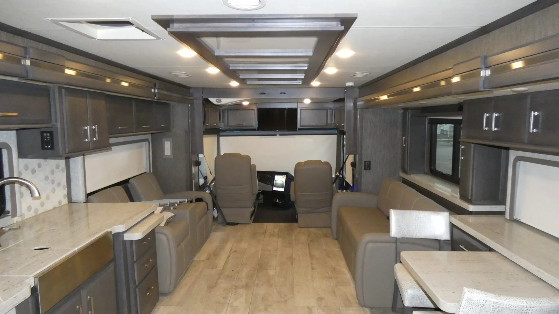 2020 Thor Motor Coach Tuscany 45JA - Photo 4