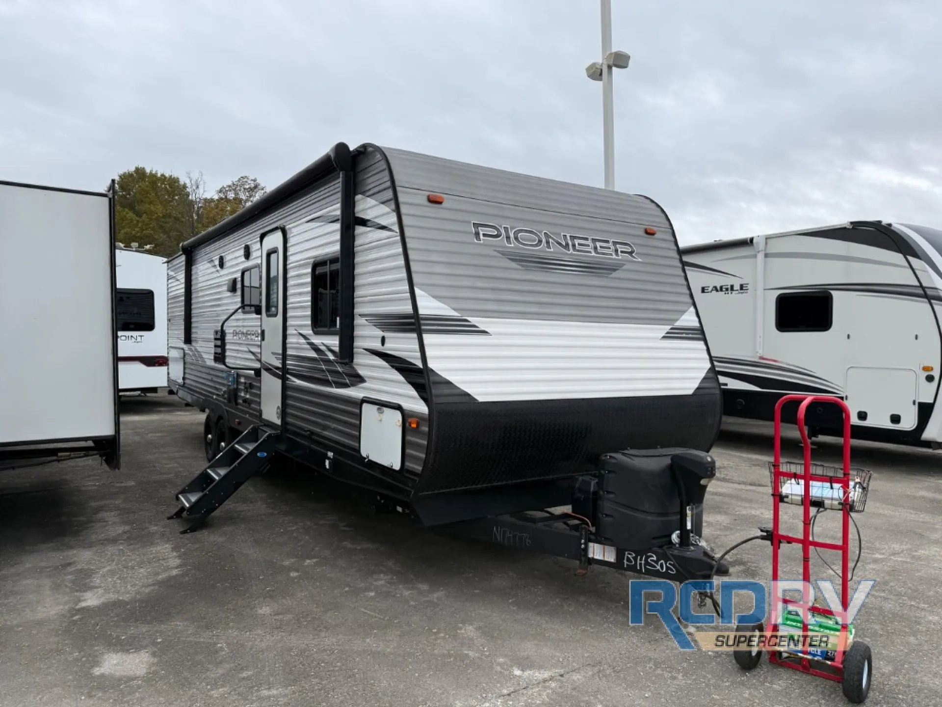 2021 Heartland Pioneer PI BH 305 - Photo 2