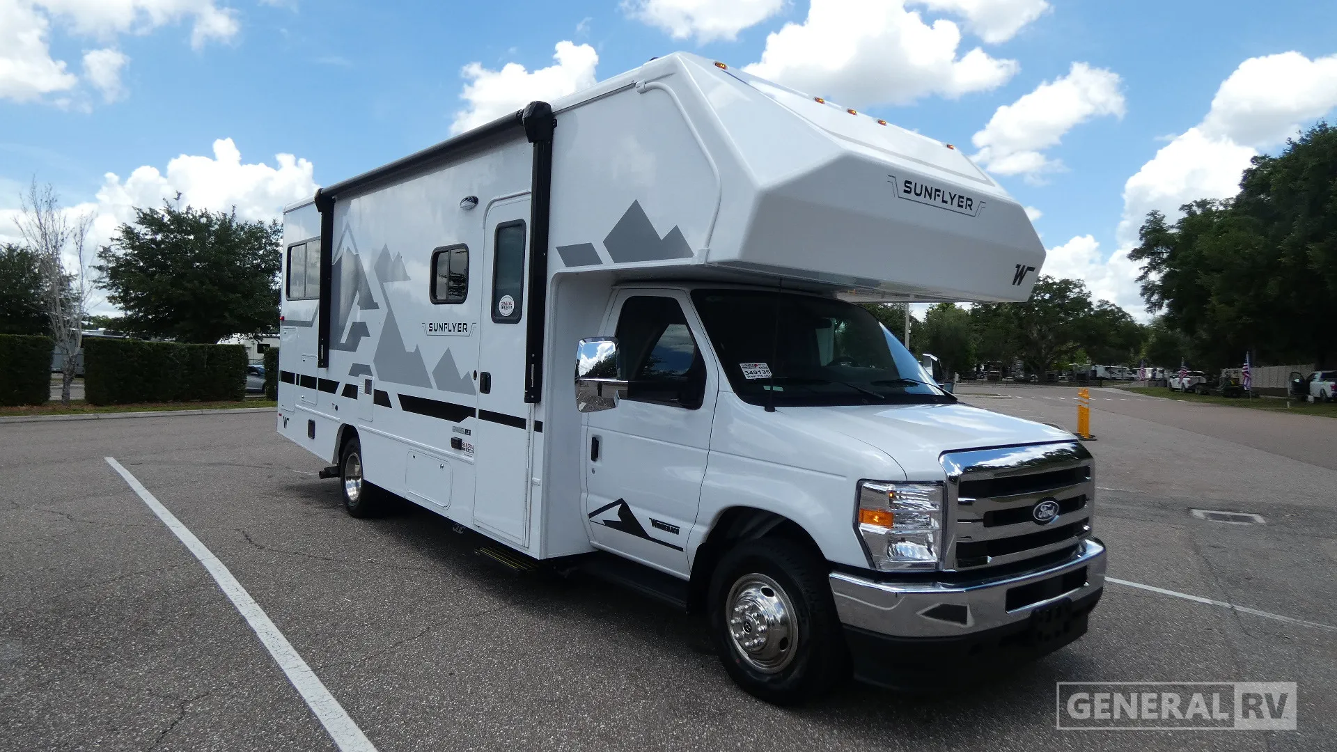 2027 Winnebago Sunflyer 24GG - Photo 2