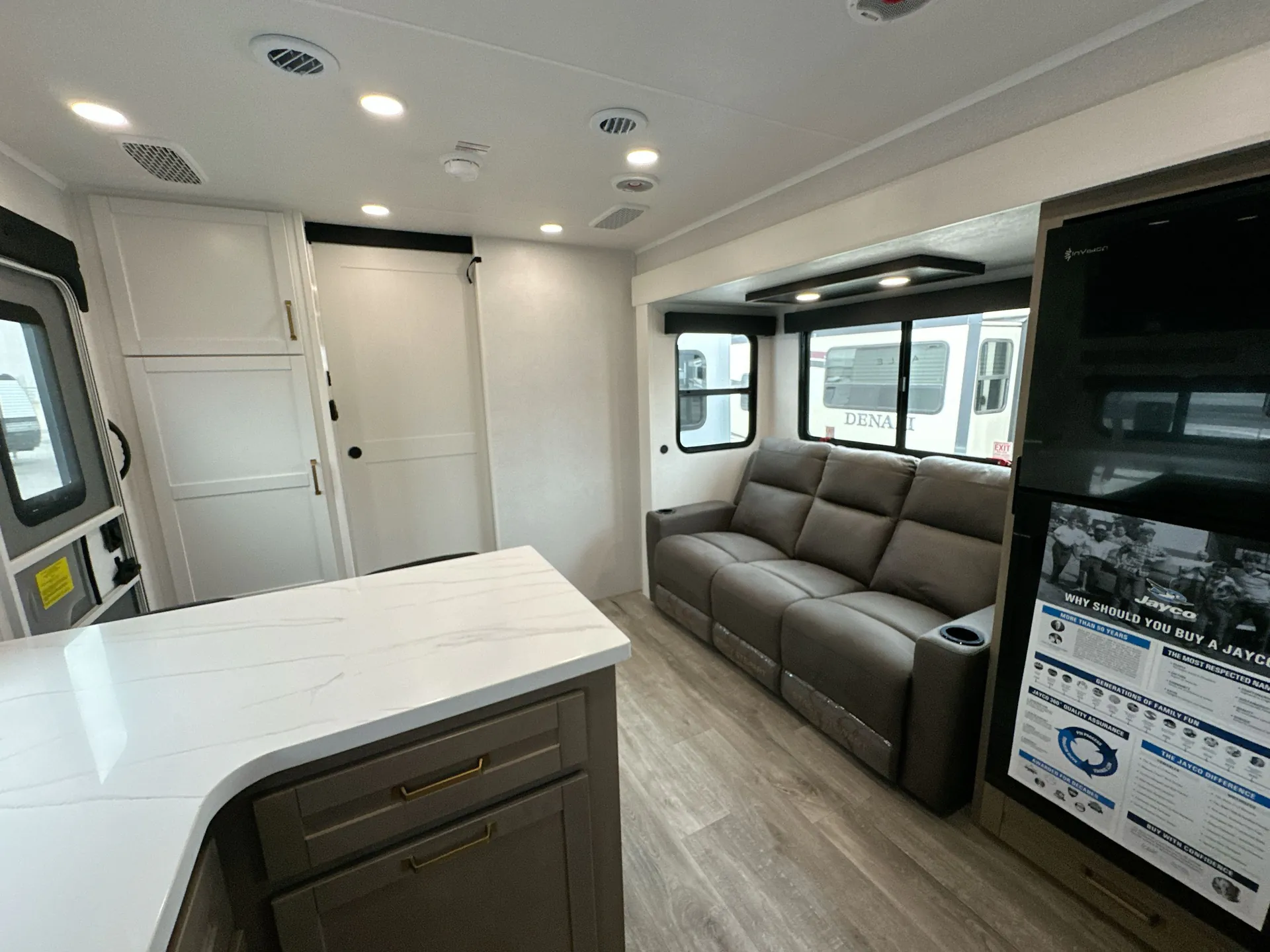 2027 Jayco Eagle 265FKDS — living area main