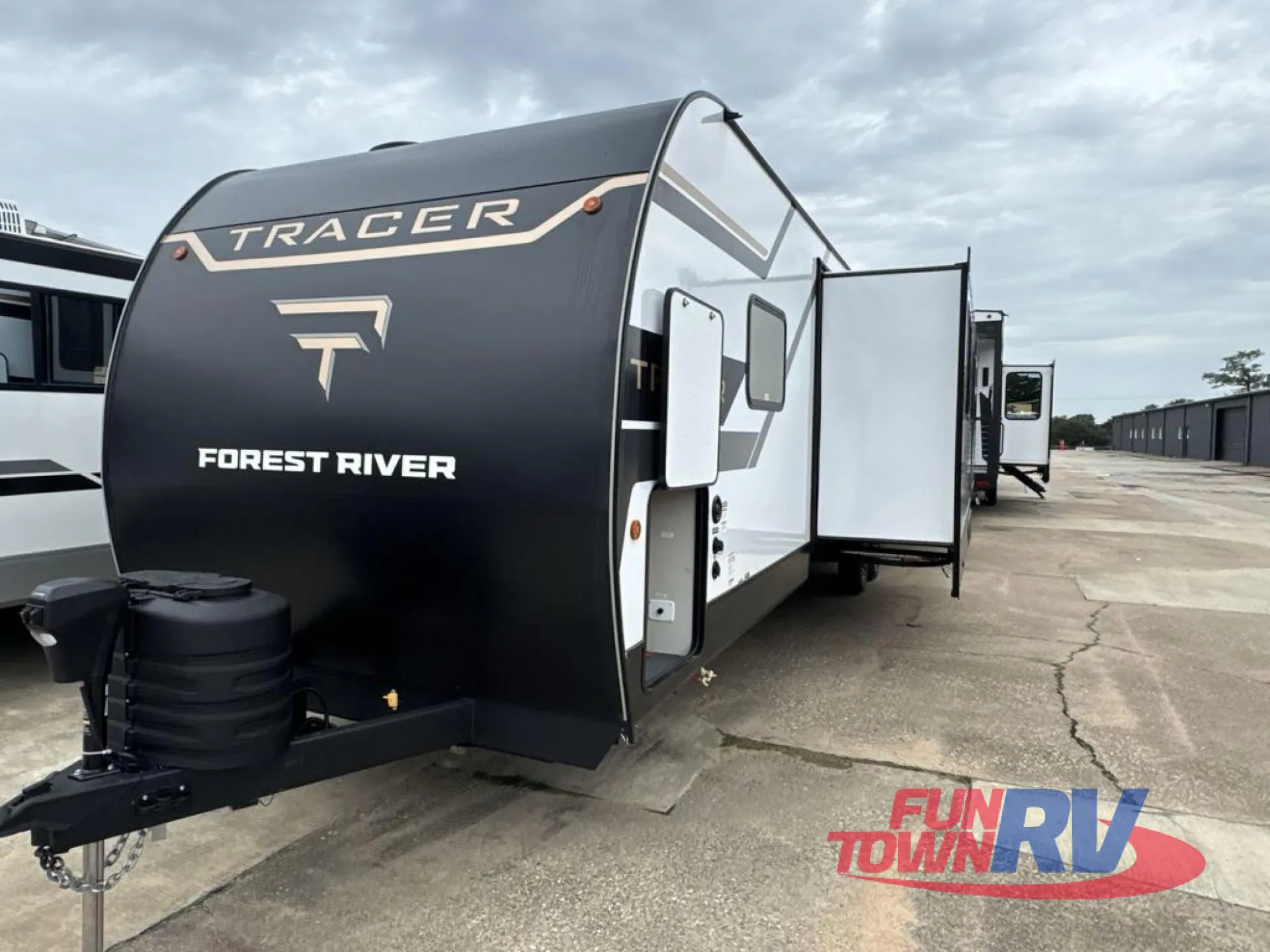 2026 Prime Time Tracer 295DB - Photo 4