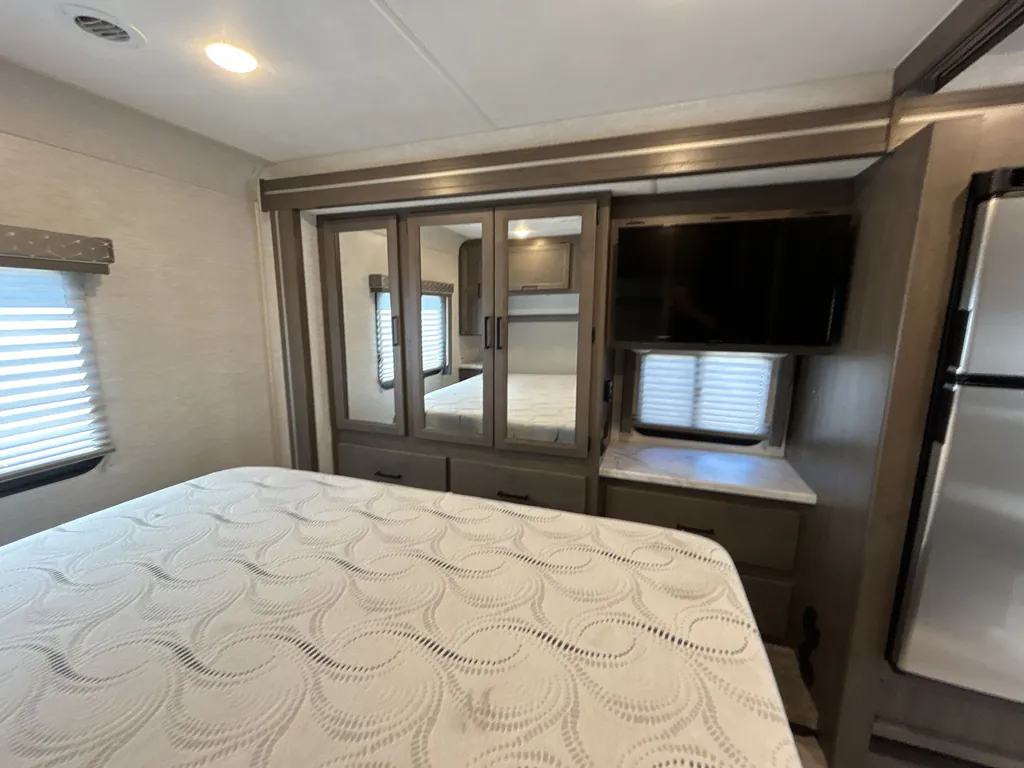 2024 Thor Motor Coach Freedom Traveler A29, Photos photo 15