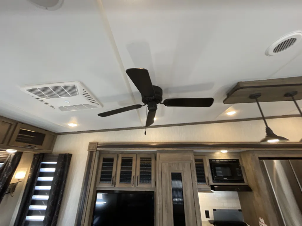 2020 Forest River Sabre 36BHQ, Photos photo 21