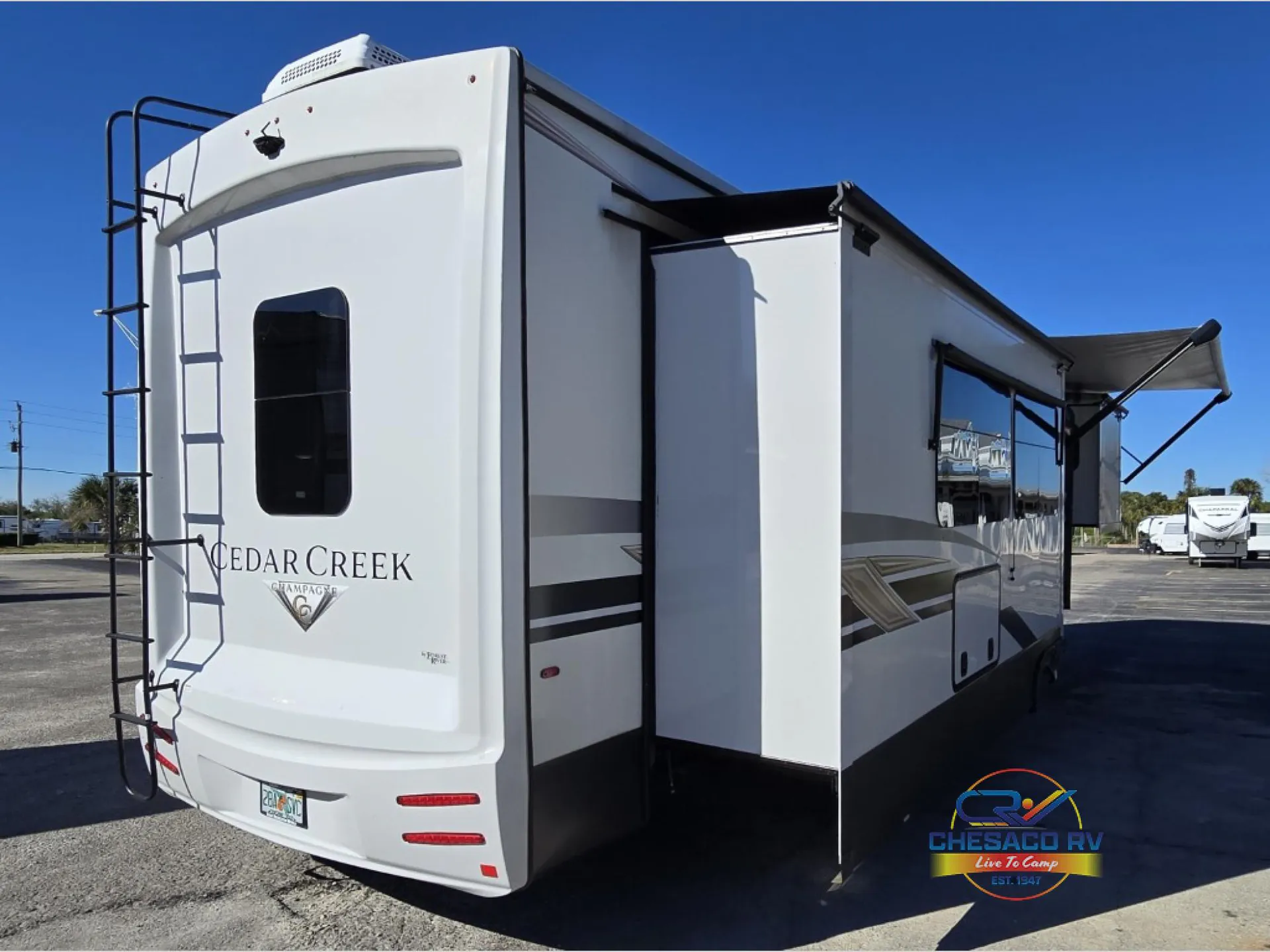 2022 Forest River Cedar Creek Champagne Edition 38EKS - Photo 4