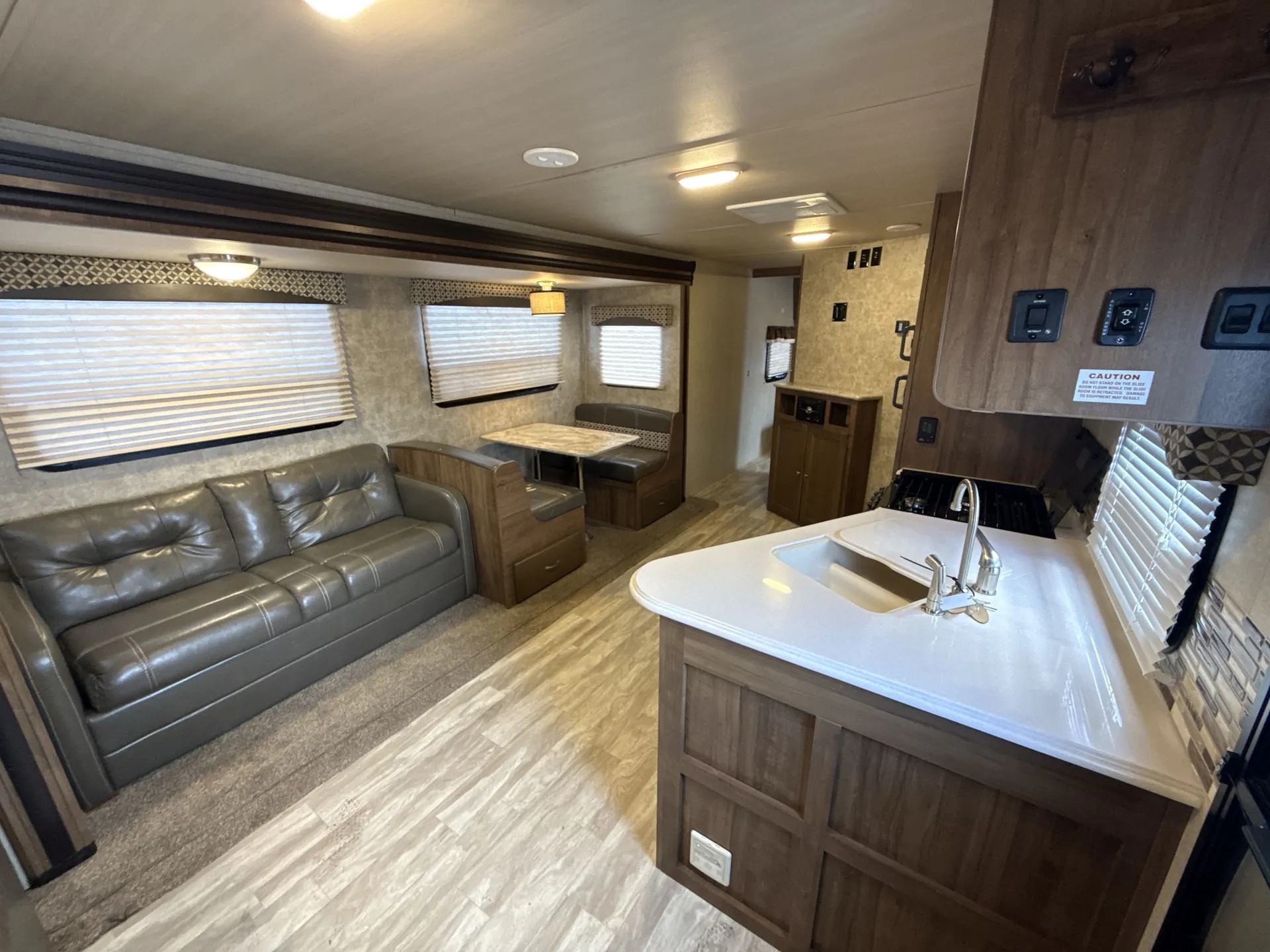 2018 Gulf Stream Geo 267RL — living area main