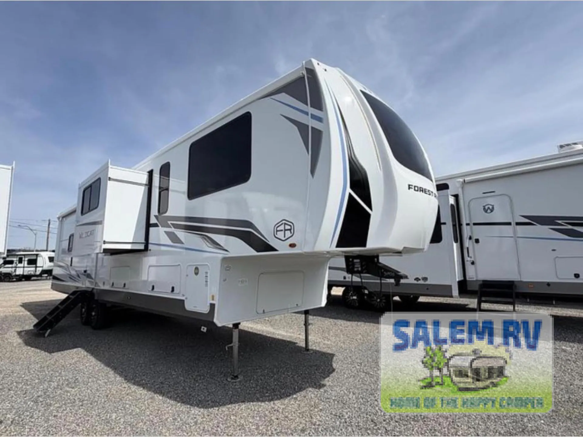 2026 Forest River Wildcat 37GALLEY - Photo 4