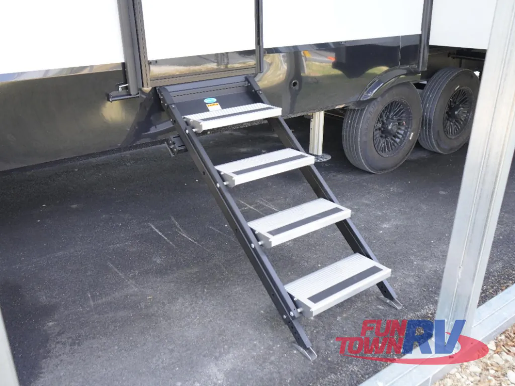 2027 Brinkley Model G 3970, Photos photo 59