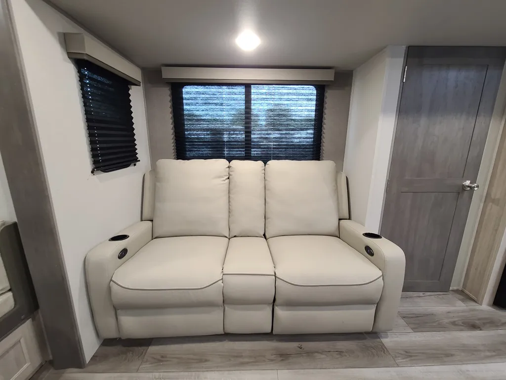 2026 Coachmen Catalina Legacy Edition 283RNR, Photos photo 30