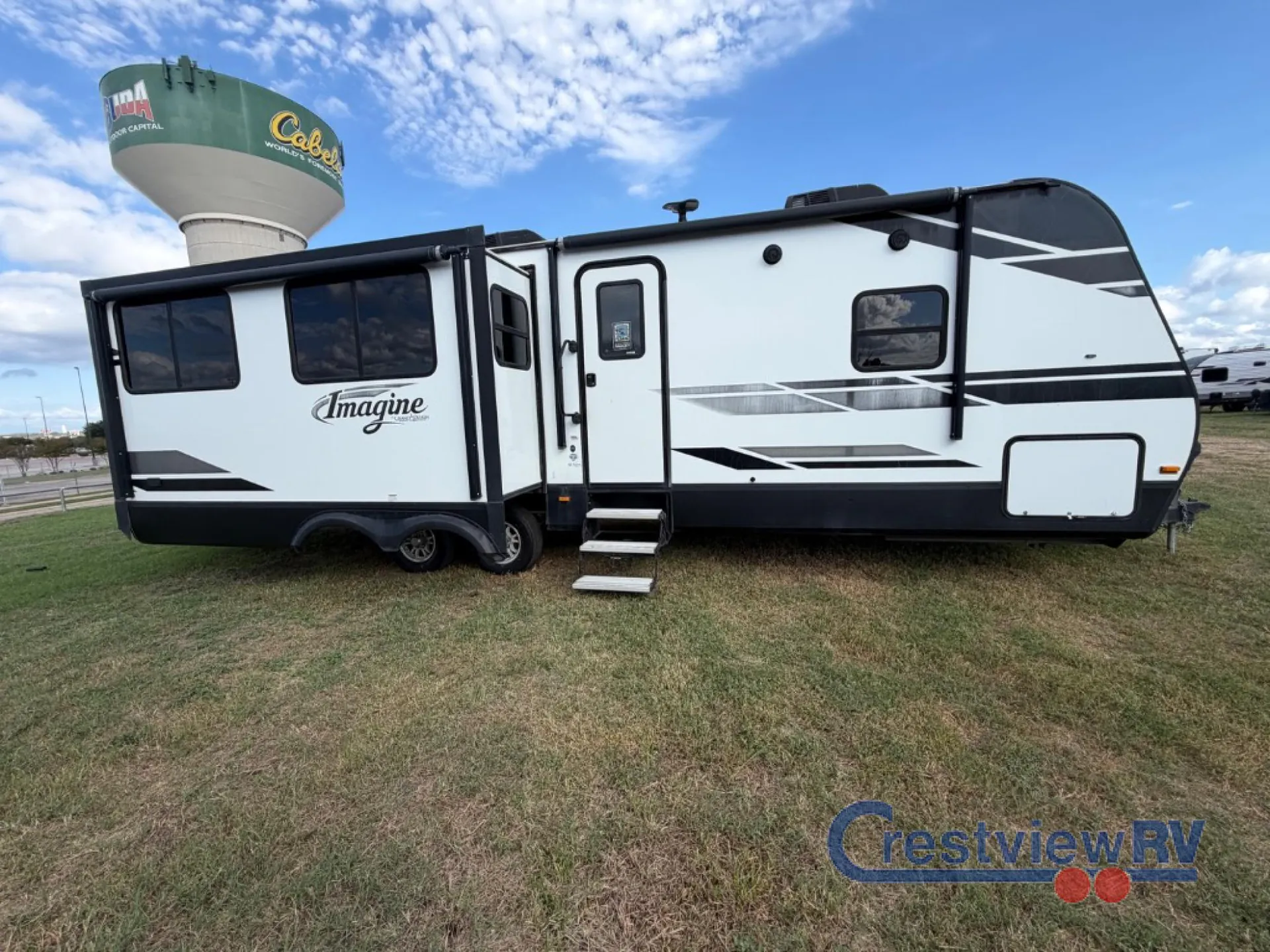 2019 Grand Design Imagine 2970RL - Photo 3