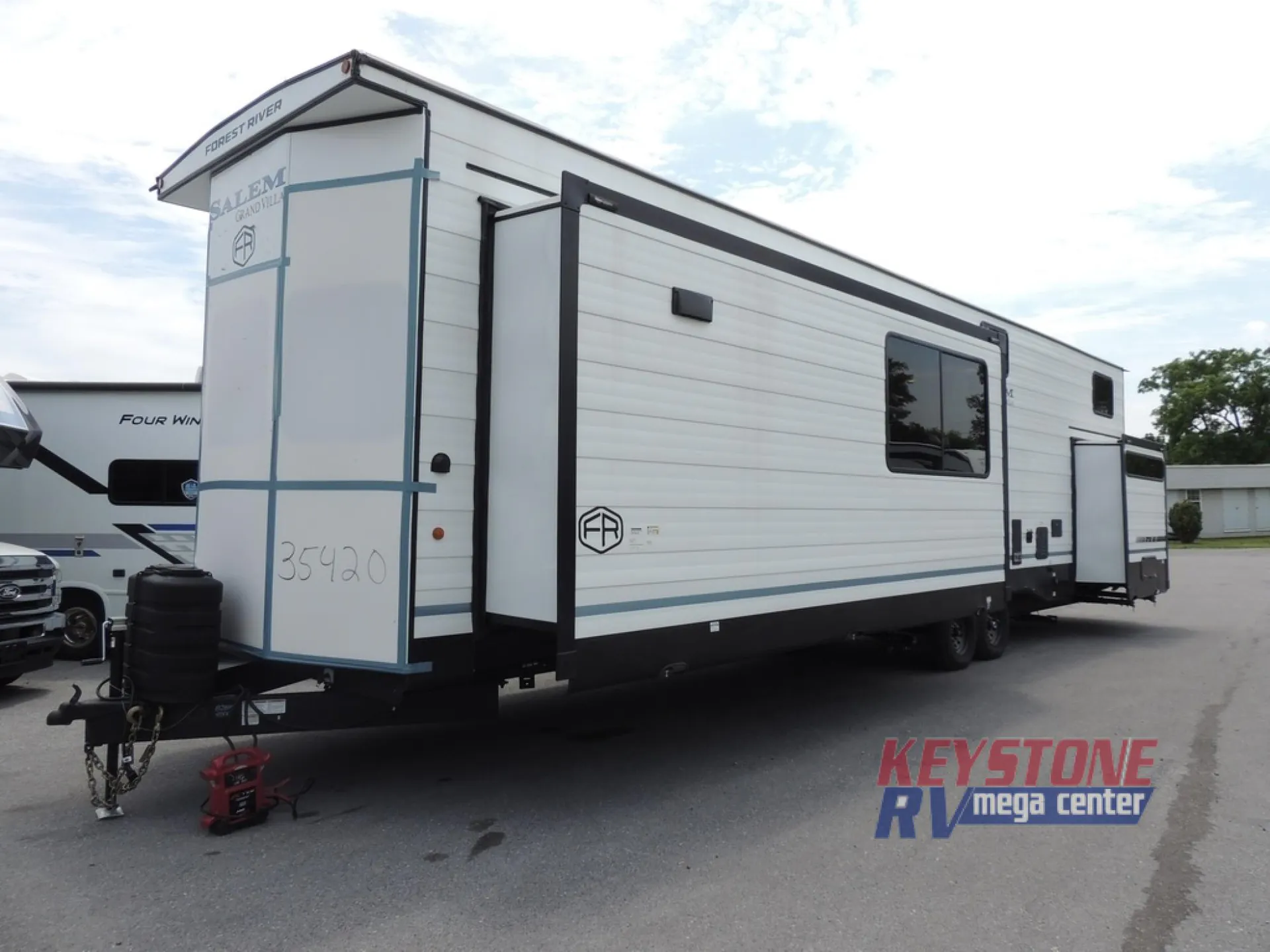 2026 Forest River Salem Grand Villa 40FKP - Photo 3