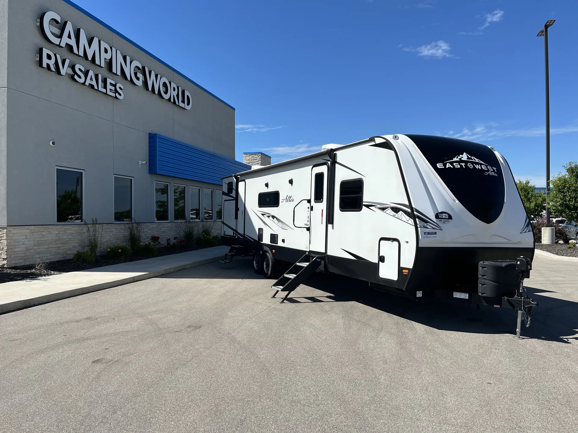 2022 East to West Alta 3150KBH dealer photo 1 from Camping World