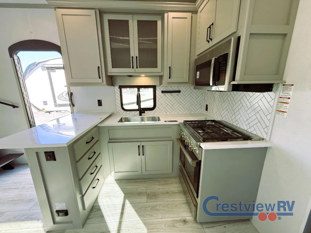 2026 Keystone Montana High Country 377FL, Photos photo 12