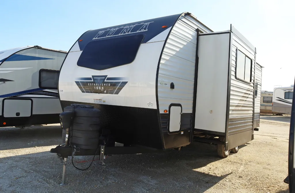 2024 Palomino Puma 22FKQ - Photo 3