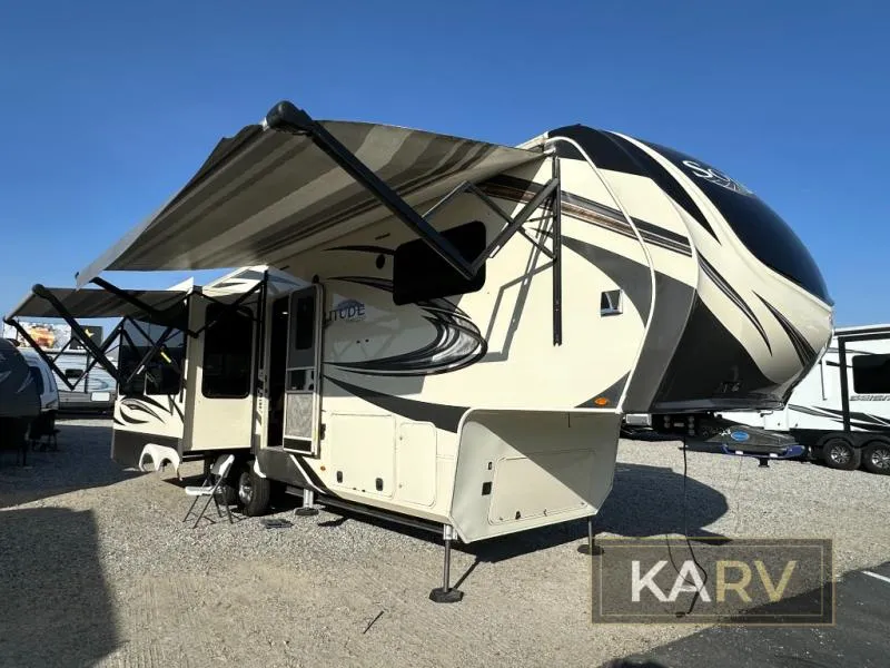 2021 Grand Design Solitude 310GK - Photo 3