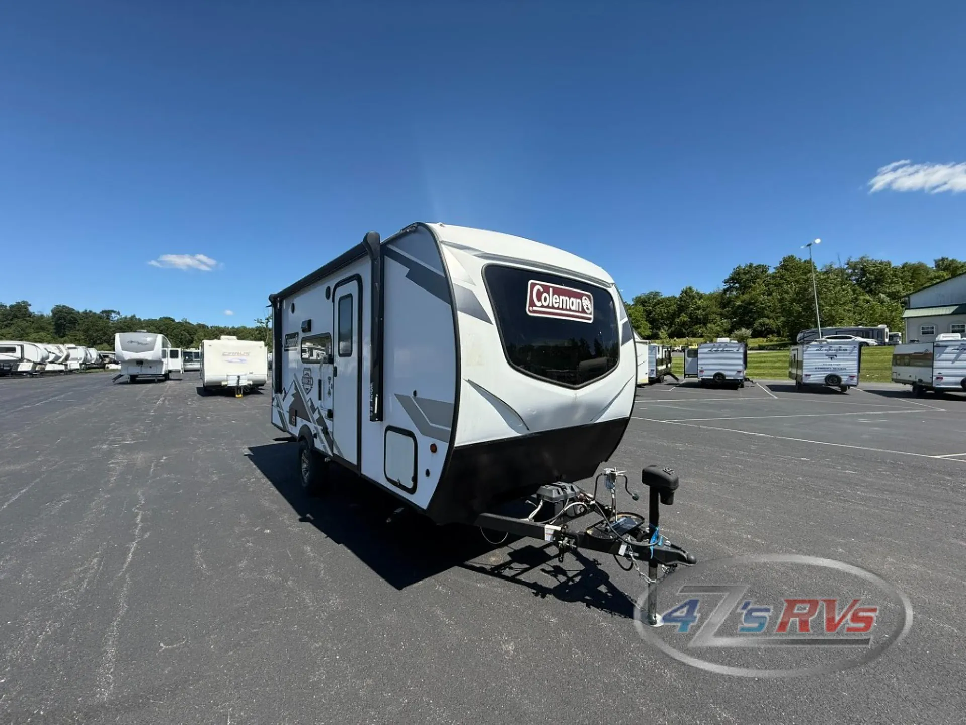 2021 Dutchmen Coleman Rubicon 1628BH - Photo 2