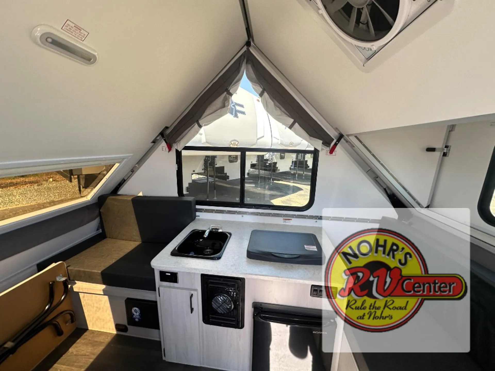 2026 Aliner Ranger 10 - REAR DINETTE - Photo 3