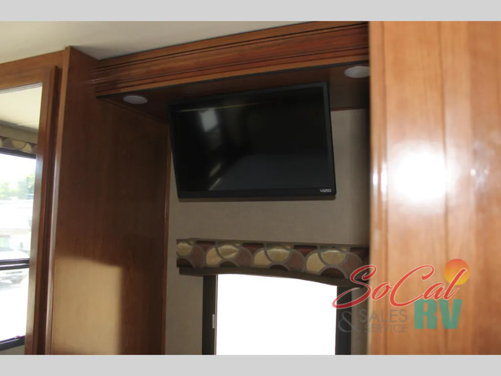 2018 Fleetwood Flair 31A, Photos photo 33