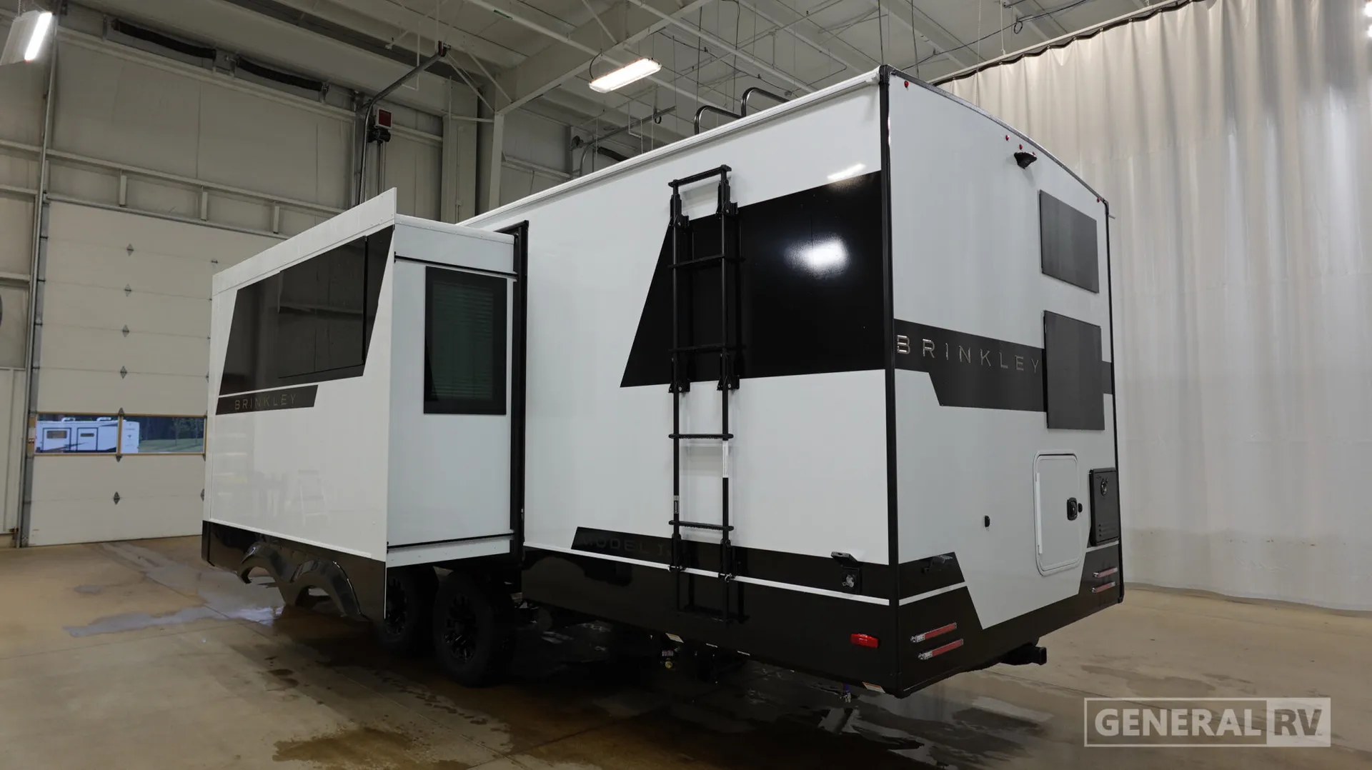 2026 Brinkley Model Ix 24X - Photo 4