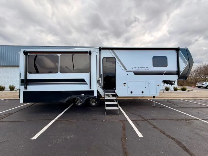 2026 Keystone Montana High Country 290RL - Photo 3