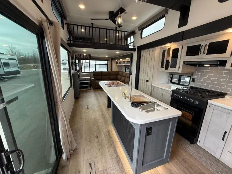 2026 Forest River Puma Vista 423LFT - Photo 3