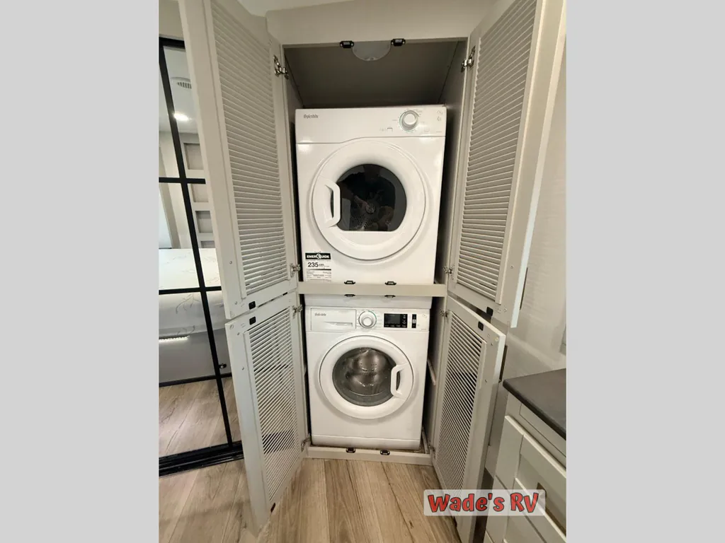 2025 Brinkley Model Z 3610, Photos photo 48
