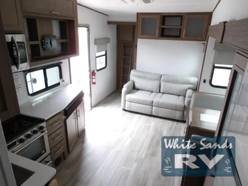 2024 Alliance RV Avenue 28BH - Photo 3
