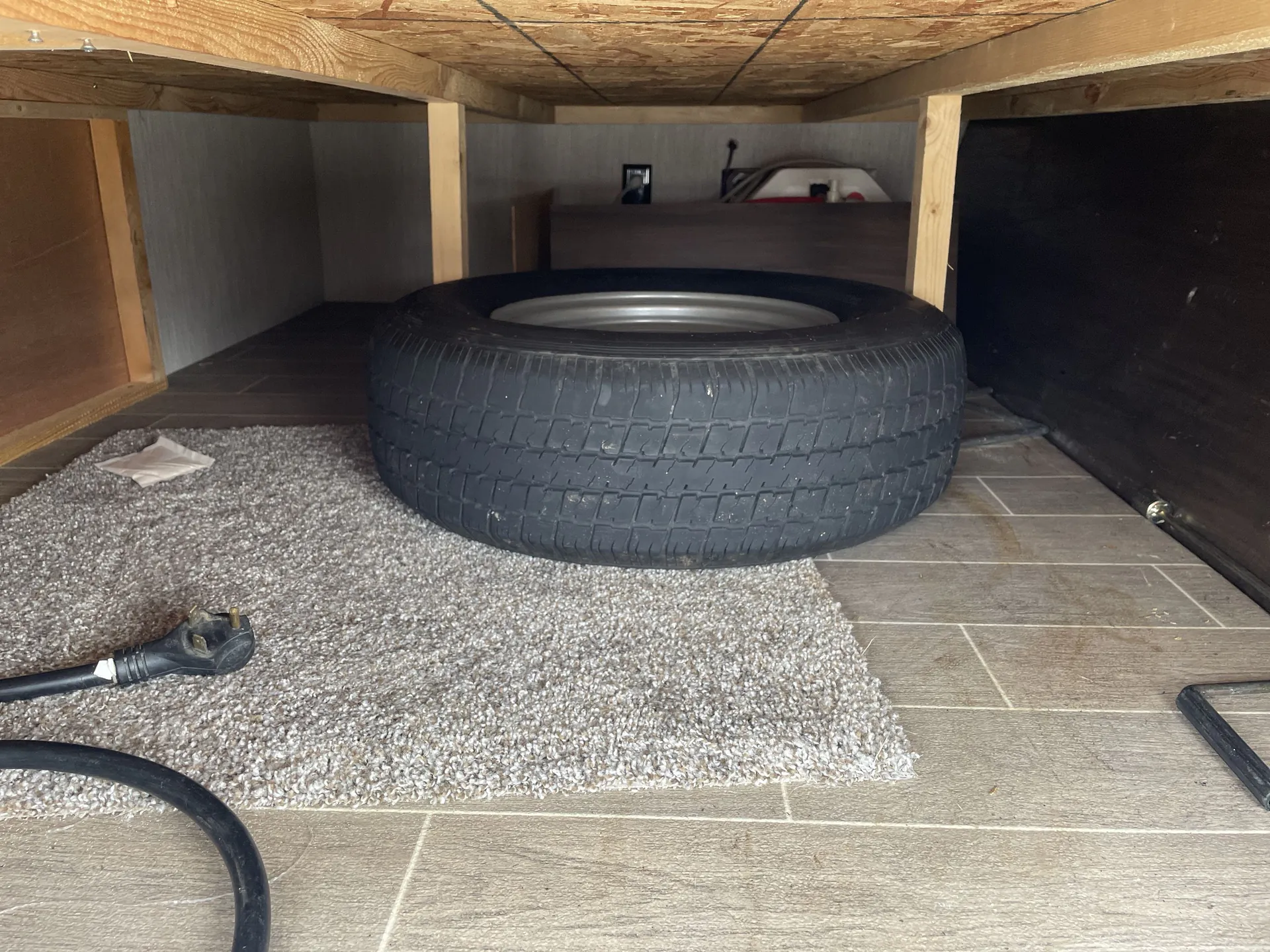 2020 Forest River Cherokee Grey Wolf 19RR — pass through storage